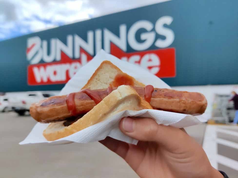 Bunnings sausage sizzle fundraiser